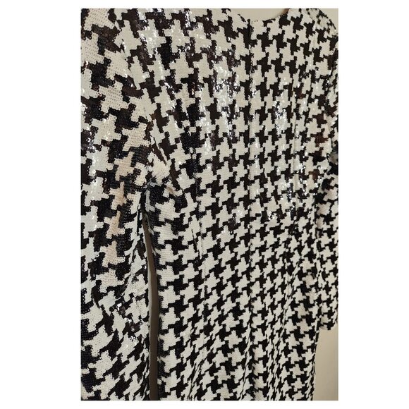 HAMEL Sequin Houndstooth Plunging V Midi Dress - Picture 4 of 11